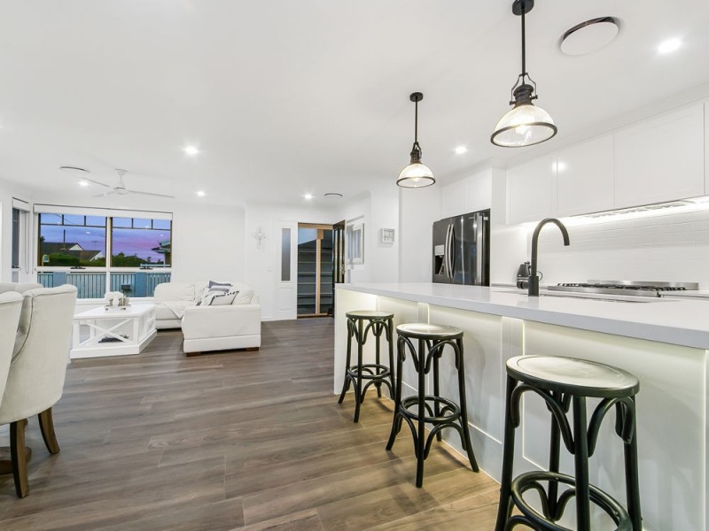 112 Malabar Street, Wynnum West QLD 4178