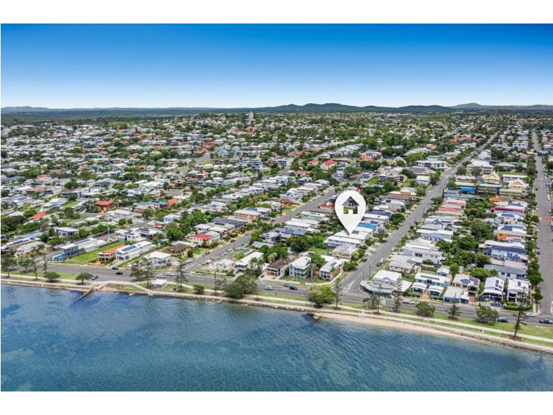 14 Pine Street, Wynnum QLD 4178