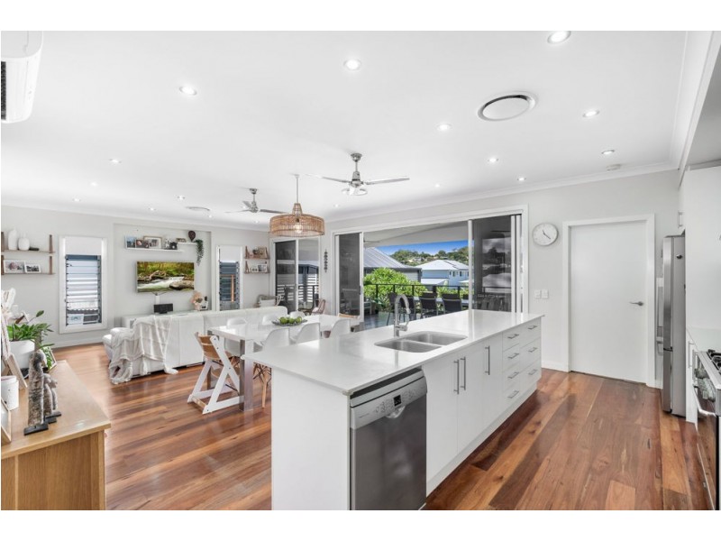 29 Killarney Avenue, Manly West QLD 4179