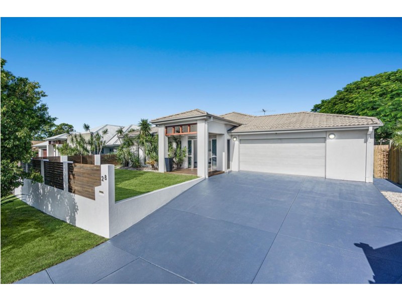 28 Senden Crescent, Manly West QLD 4179