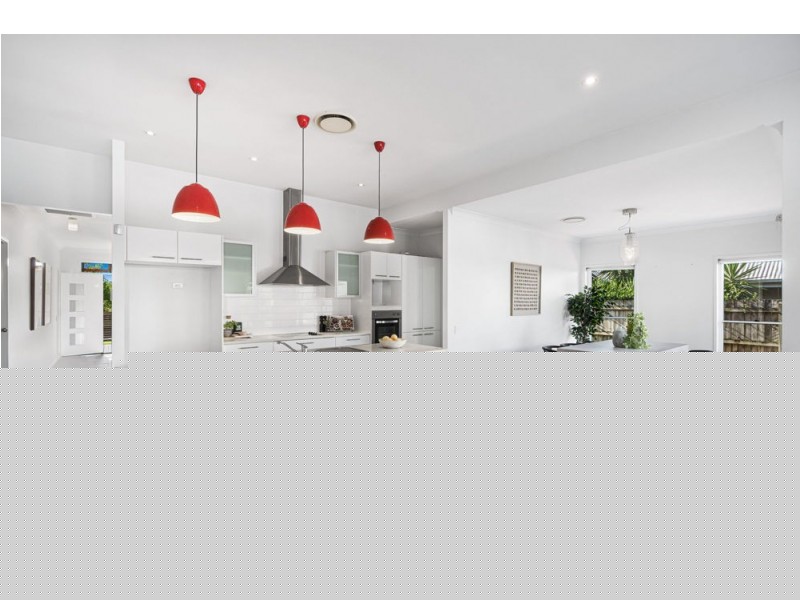 28 Senden Crescent, Manly West QLD 4179