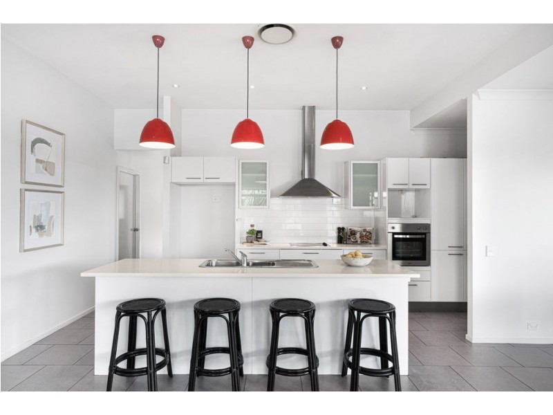 28 Senden Crescent, Manly West QLD 4179