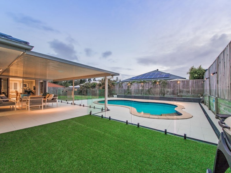 7 Joy Place, Wakerley QLD 4154