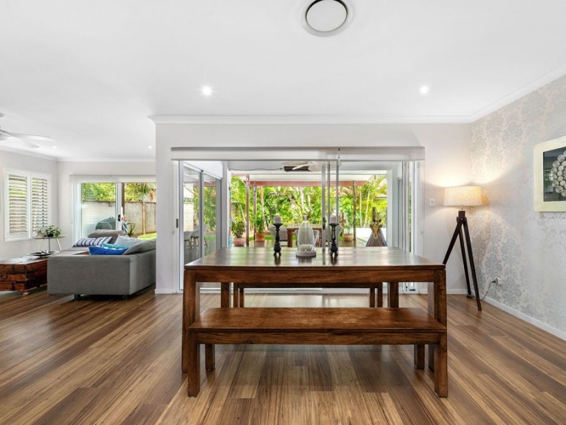 4 Brush Box Place, Wakerley QLD 4154