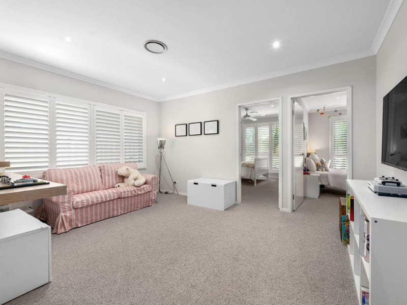 4 Brush Box Place, Wakerley QLD 4154