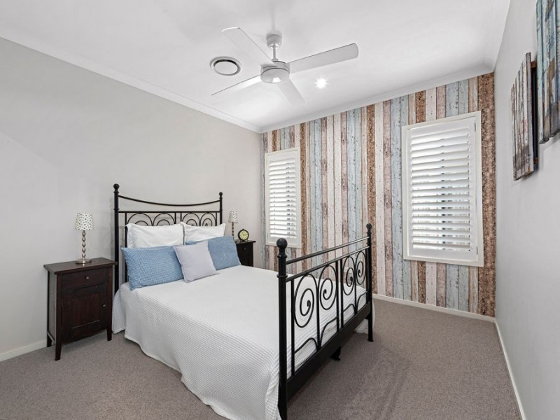 4 Brush Box Place, Wakerley QLD 4154