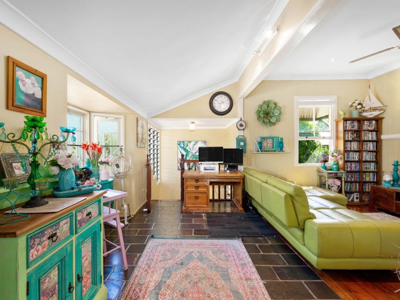 46 Abbotsleigh Street, Holland Park QLD 4121