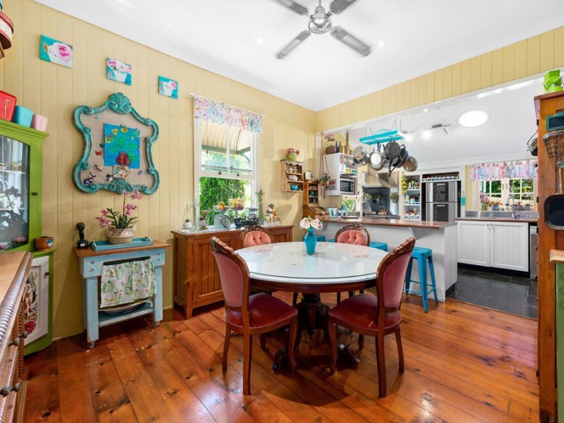 46 Abbotsleigh Street, Holland Park QLD 4121