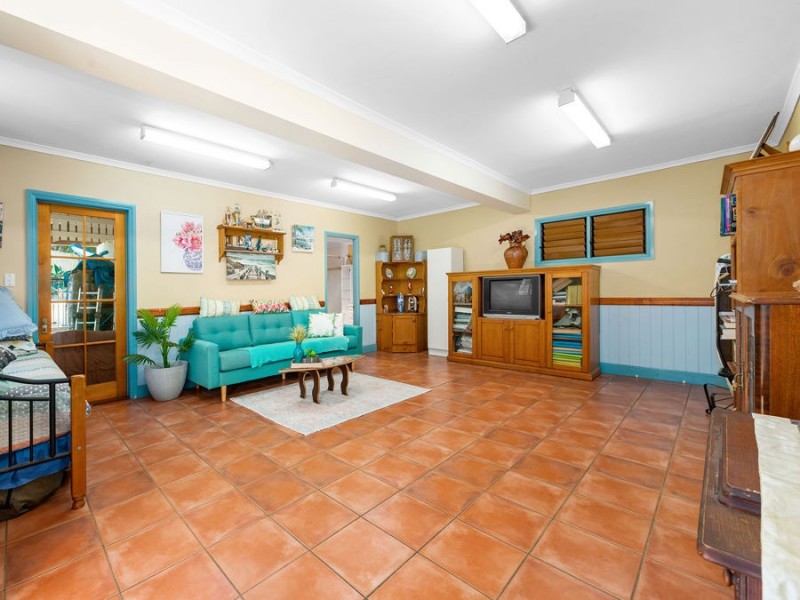 46 Abbotsleigh Street, Holland Park QLD 4121