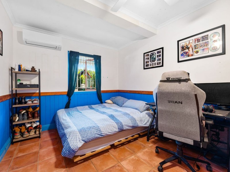 46 Abbotsleigh Street, Holland Park QLD 4121