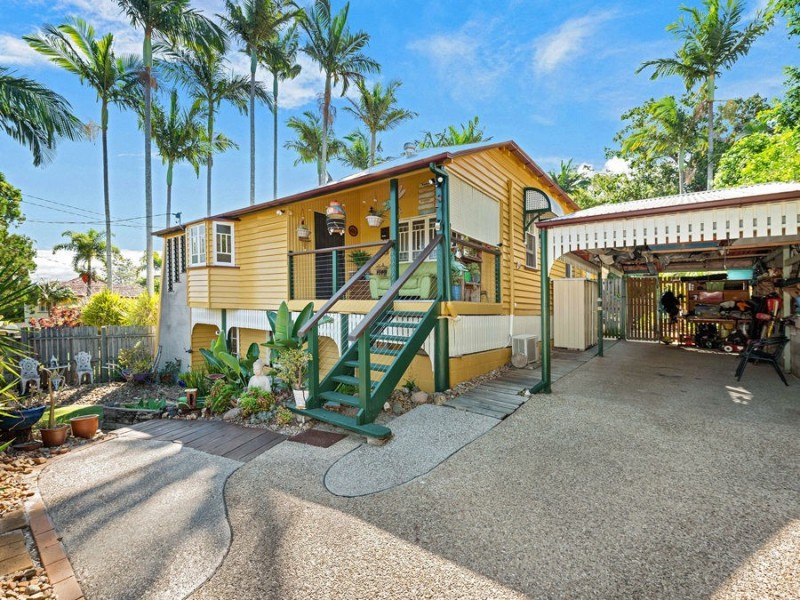46 Abbotsleigh Street, Holland Park QLD 4121