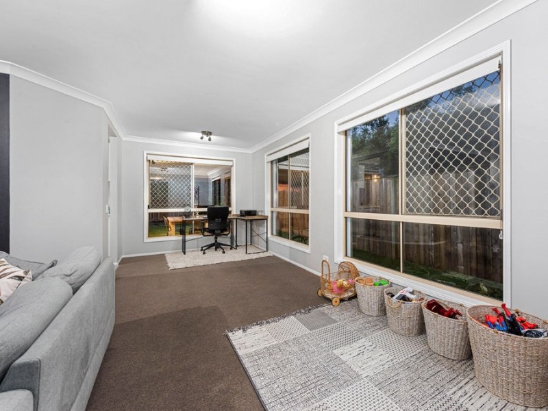 18 Ransom Place, Wakerley QLD 4154