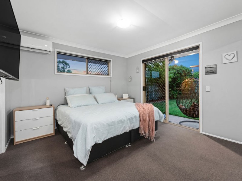 18 Ransom Place, Wakerley QLD 4154