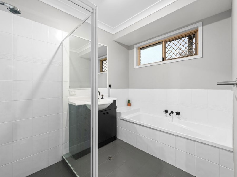 18 Ransom Place, Wakerley QLD 4154