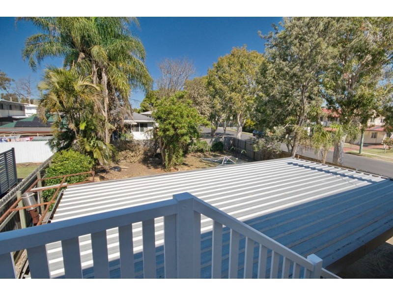 807 Esplanade, Lota QLD 4179