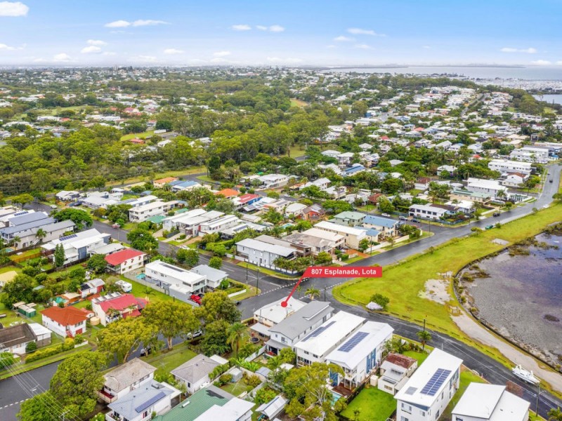 807 Esplanade, Lota QLD 4179