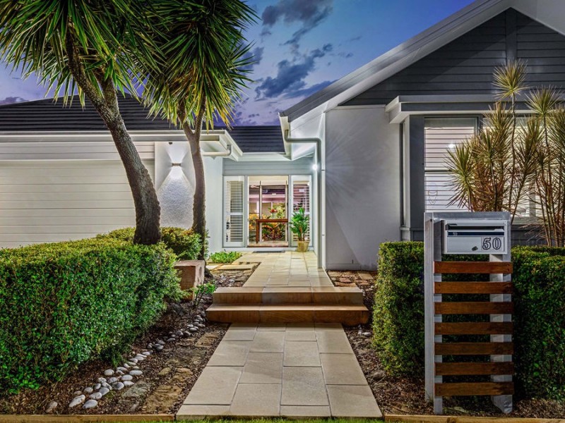 50 Margaret Crescent, Wakerley QLD 4154