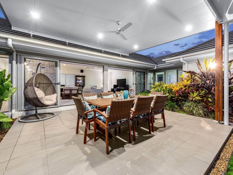 50 Margaret Crescent, Wakerley QLD 4154