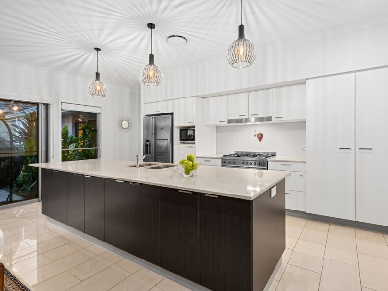 50 Margaret Crescent, Wakerley QLD 4154