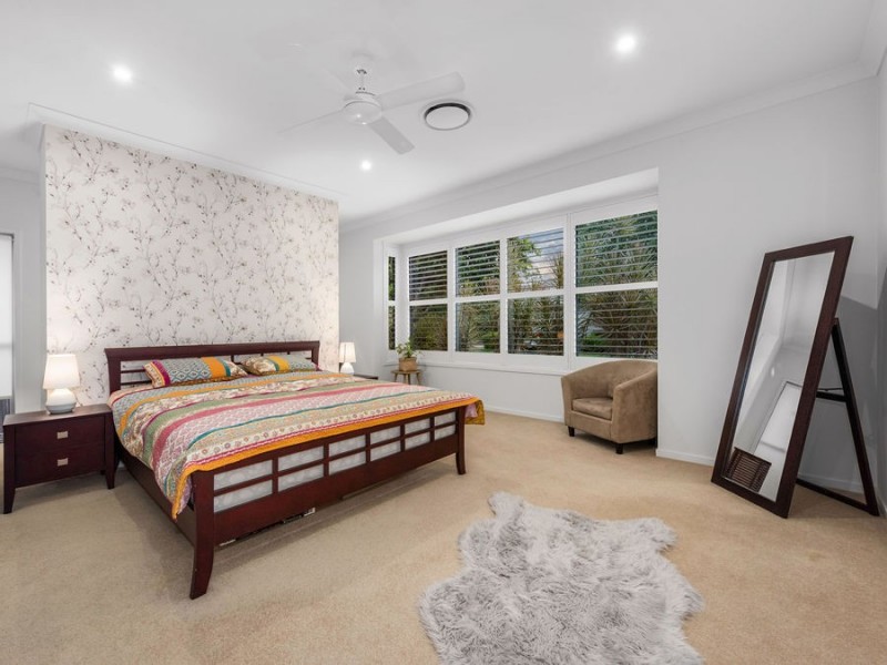 50 Margaret Crescent, Wakerley QLD 4154