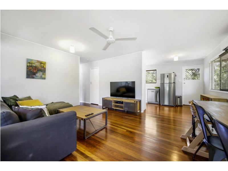 52 Bernays Road, Wynnum West QLD 4178