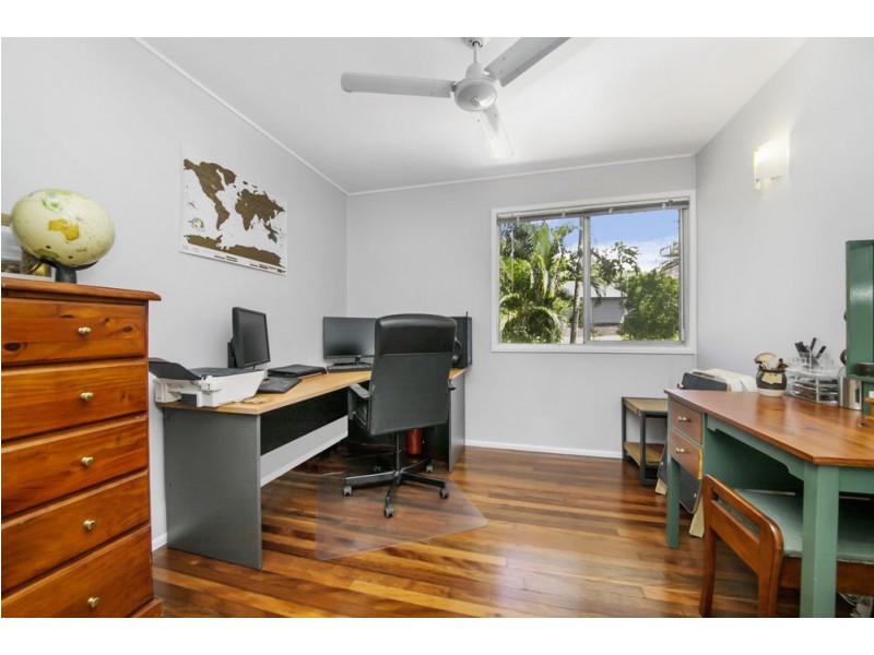 52 Bernays Road, Wynnum West QLD 4178