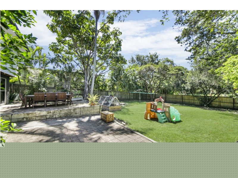 52 Bernays Road, Wynnum West QLD 4178