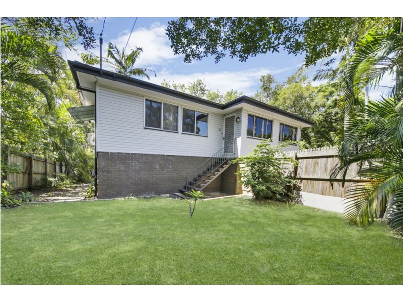 52 Bernays Road, Wynnum West QLD 4178