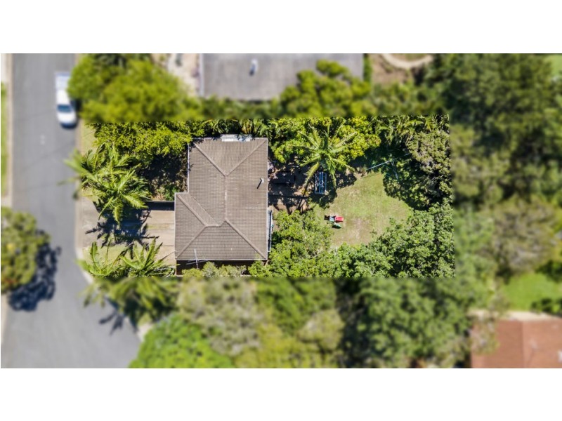 52 Bernays Road, Wynnum West QLD 4178