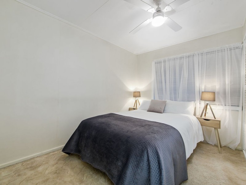 5 Suzanne Street, Wynnum West QLD 4178