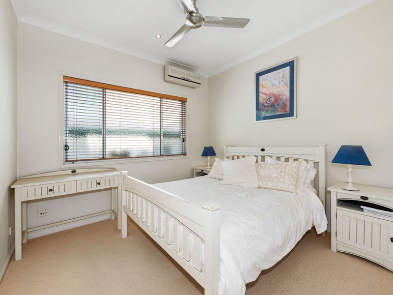 30 Stratton Terrace, Wynnum QLD 4178