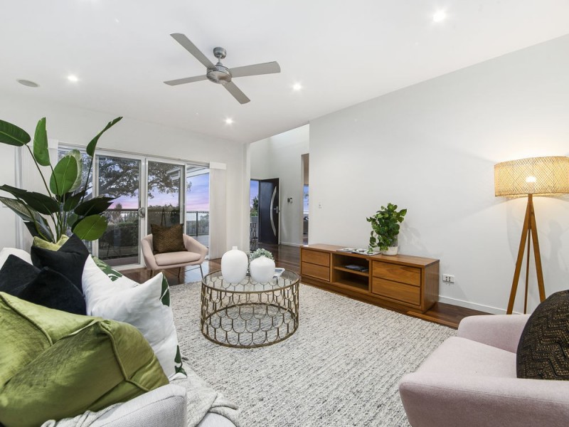 12 Wynnum North Esplanade, Wynnum QLD 4178