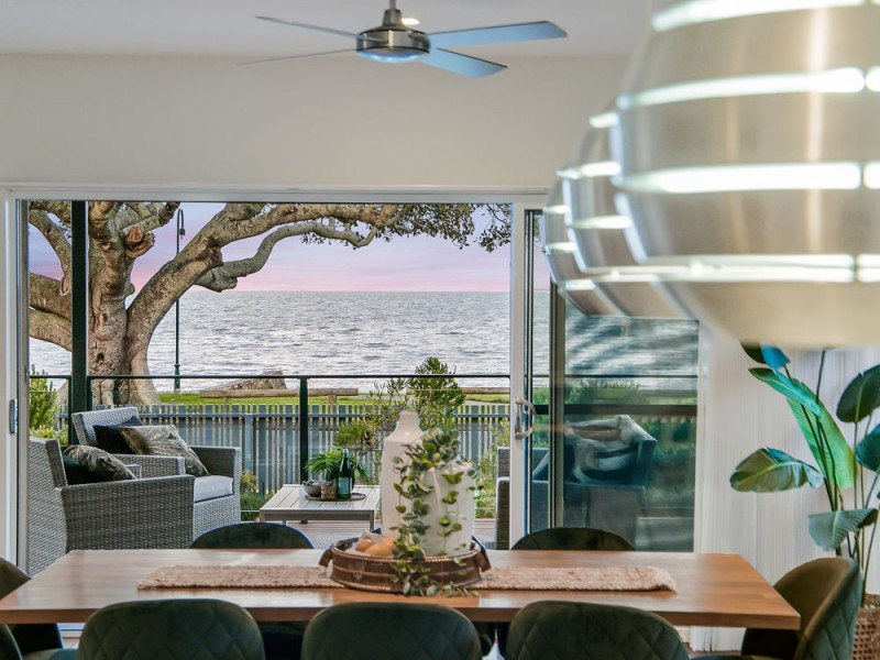 12 Wynnum North Esplanade, Wynnum QLD 4178