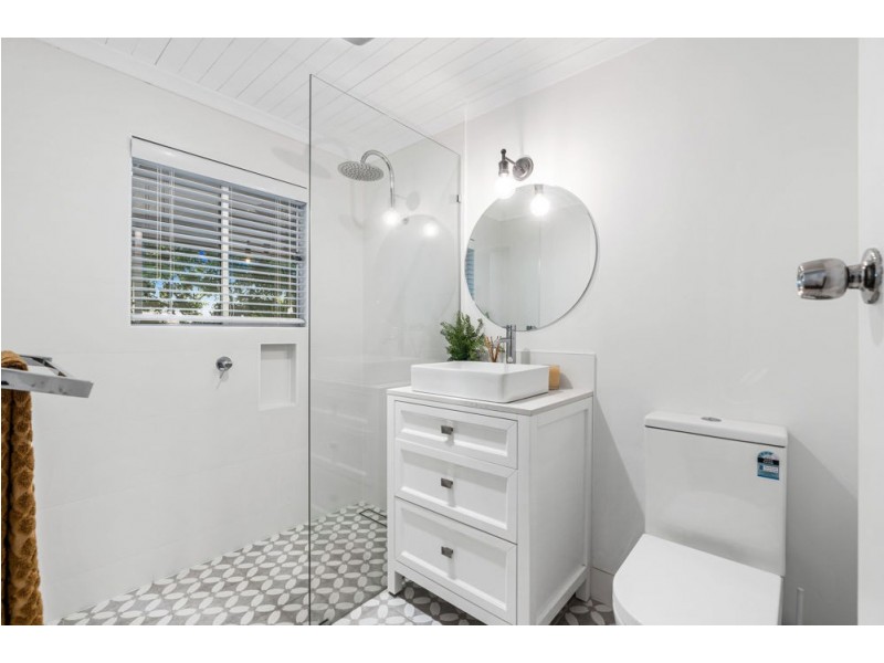 10 Beavis Street, Manly West QLD 4179