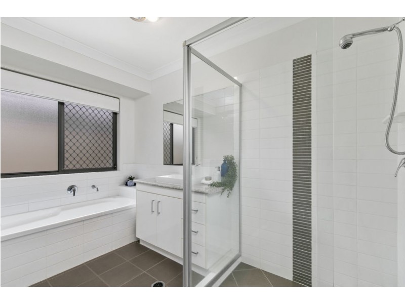 118 School Road, Wynnum West QLD 4178