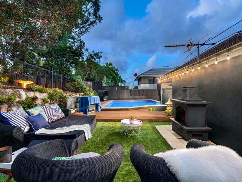 19 Hepburn Close, Wakerley QLD 4154