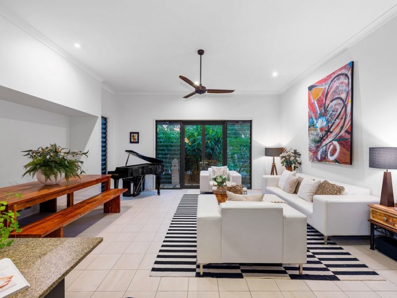 19 Hepburn Close, Wakerley QLD 4154