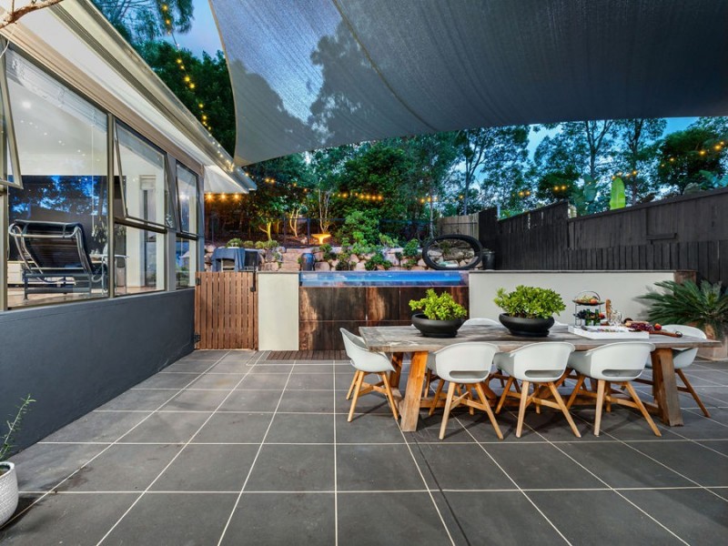 19 Hepburn Close, Wakerley QLD 4154