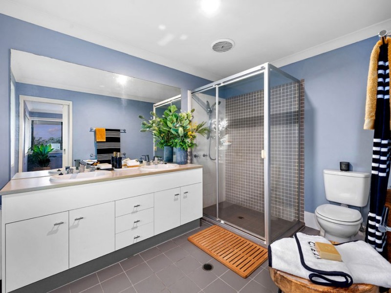 19 Hepburn Close, Wakerley QLD 4154