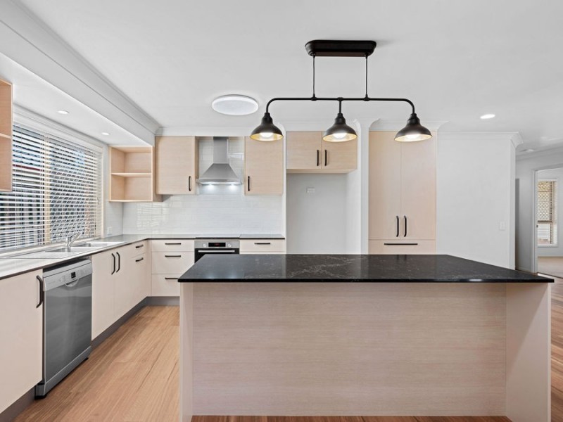 2 Ransom Place, Wakerley QLD 4154