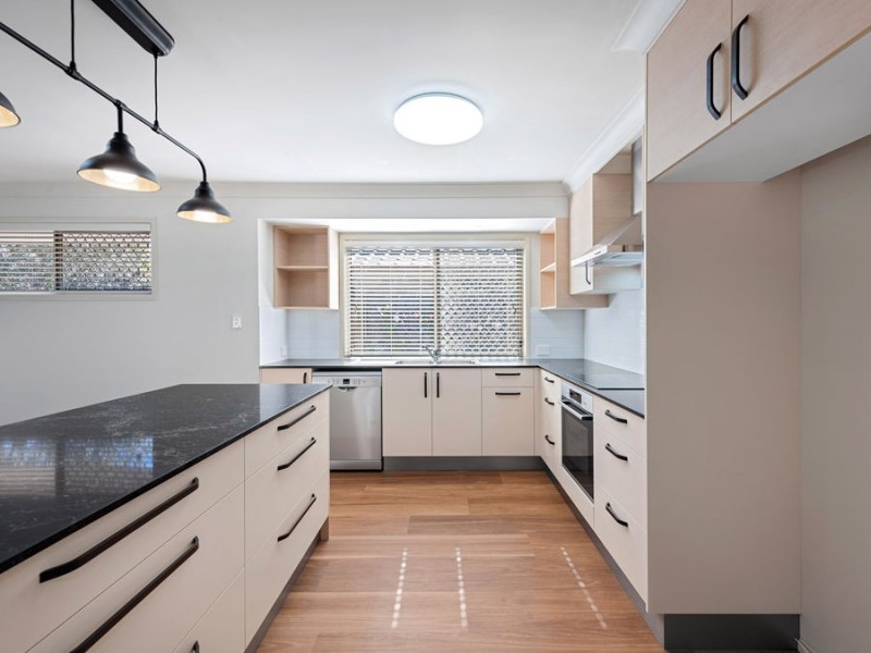 2 Ransom Place, Wakerley QLD 4154