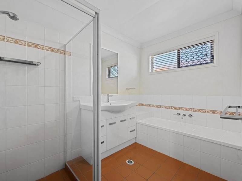 2 Ransom Place, Wakerley QLD 4154