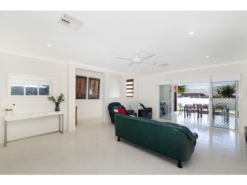 24 Gardenia Place, Gumdale QLD 4154