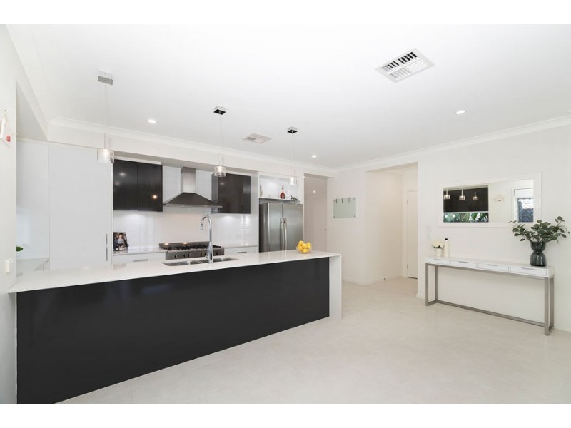 24 Gardenia Place, Gumdale QLD 4154