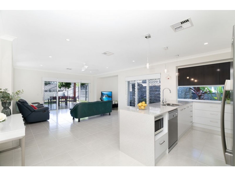 24 Gardenia Place, Gumdale QLD 4154