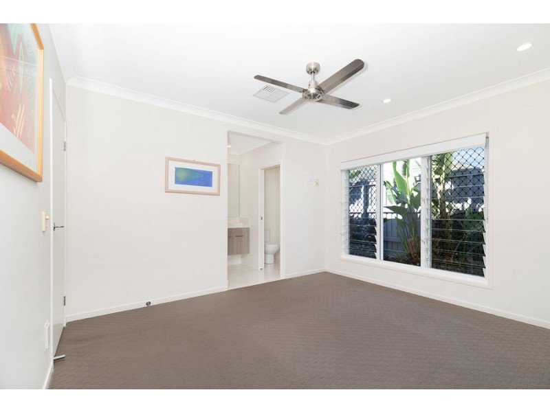 24 Gardenia Place, Gumdale QLD 4154