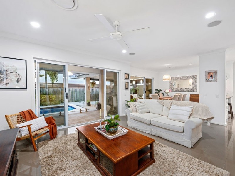 10 Doherty Place, Wakerley QLD 4154