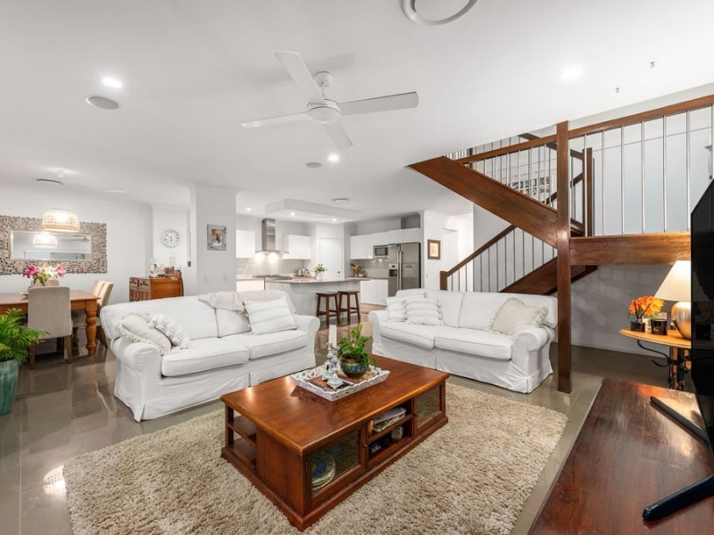 10 Doherty Place, Wakerley QLD 4154