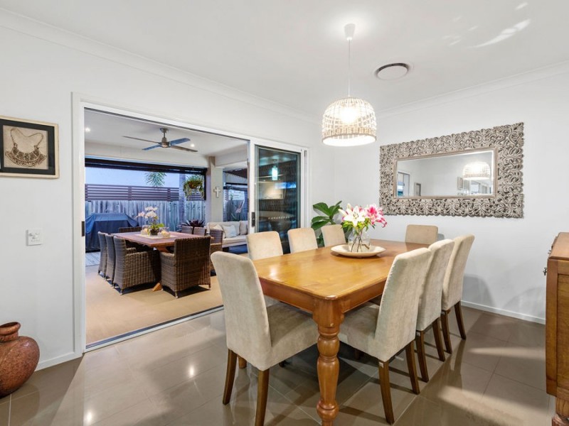 10 Doherty Place, Wakerley QLD 4154