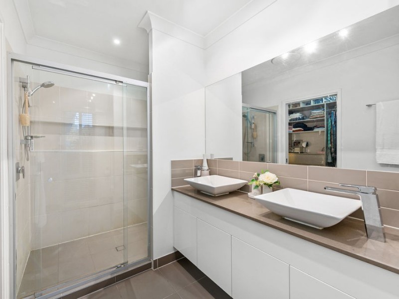 10 Doherty Place, Wakerley QLD 4154